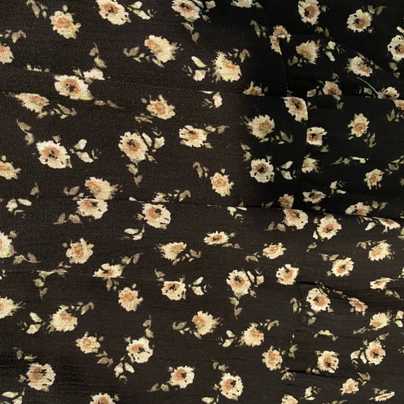 NWT floral long skirt - Picture 4 of 9